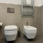 Mia Centro *